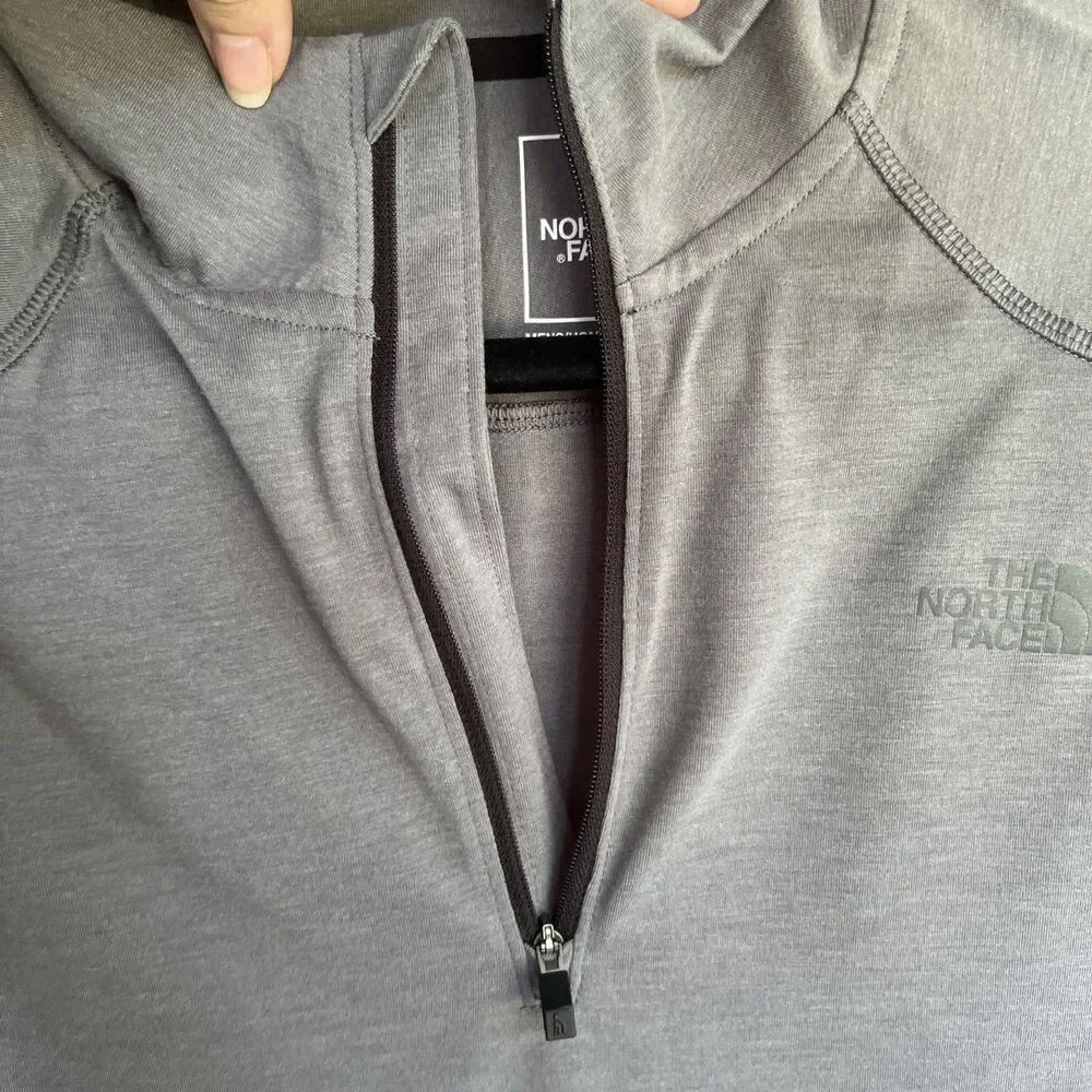 The North Face Men’s Essential Lightweight Athletic Pullover Jacket Med Gray